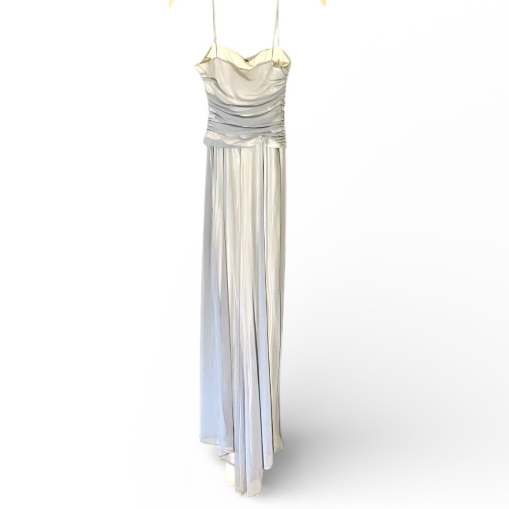 Cache vintage formal gown in light blue - Picture 5 of 7